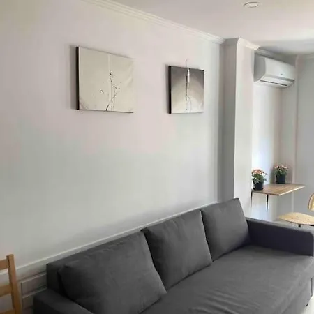 Apartment Lovely Next To The Torrevieja